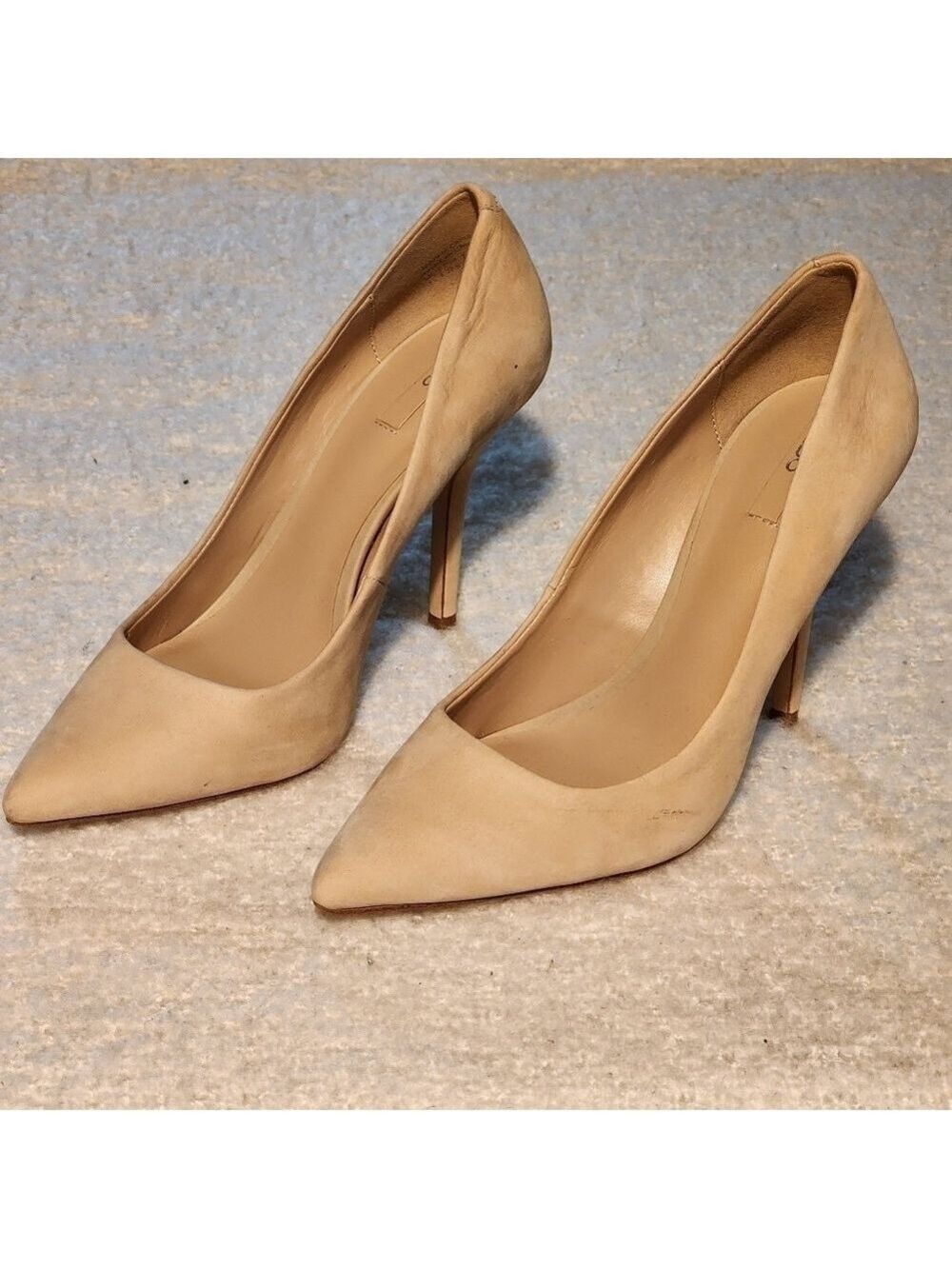 Aldo high heels point toe nude faux suede pumps size 7US